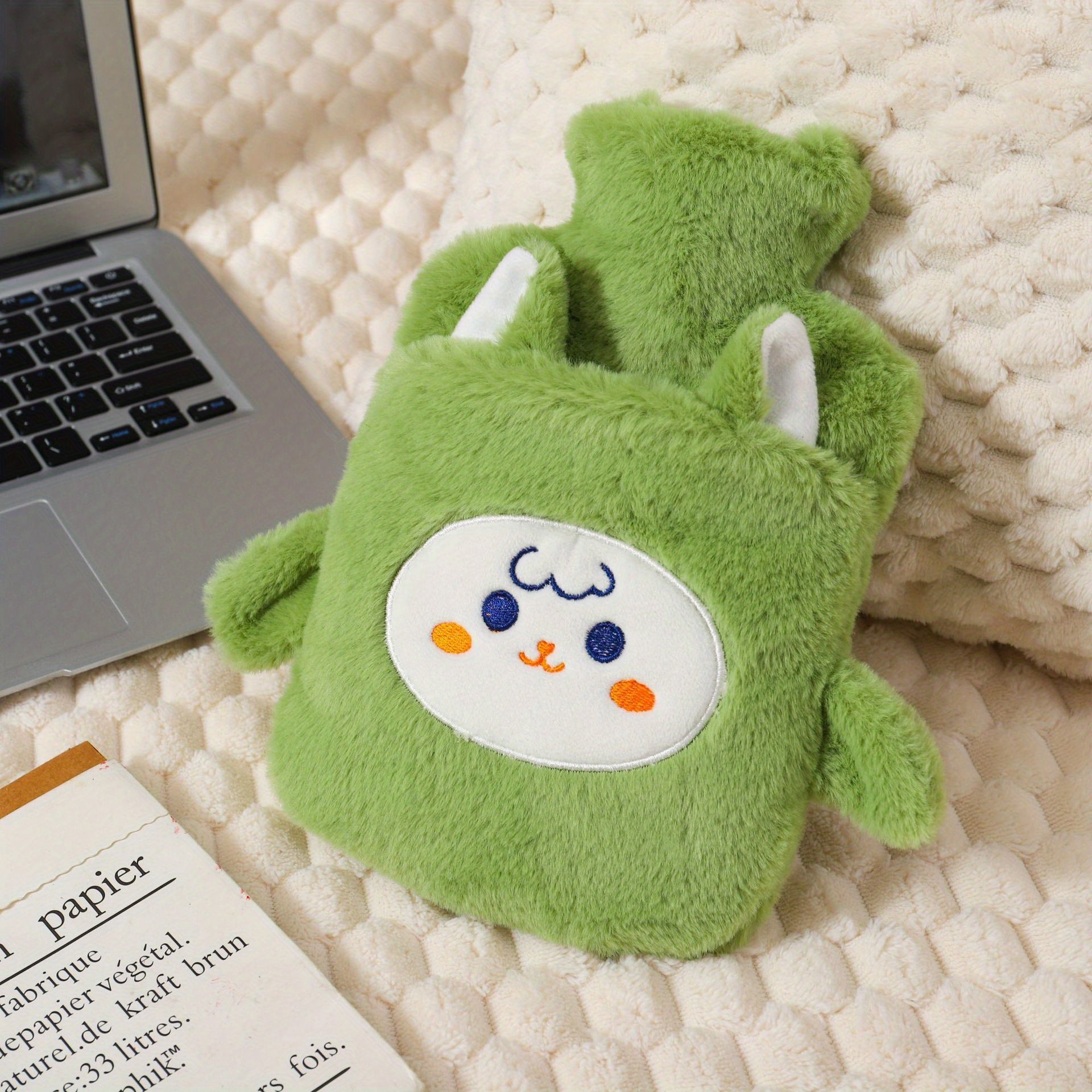 Soft And Cuddly Hot Water with an Adorable Cartoon Style, Designed for Warming Hands And Feet, Holds 33.81oz, Made from PVC, Suitable for Women And Home Use, Can Be Used for Both Hot And Cold Water