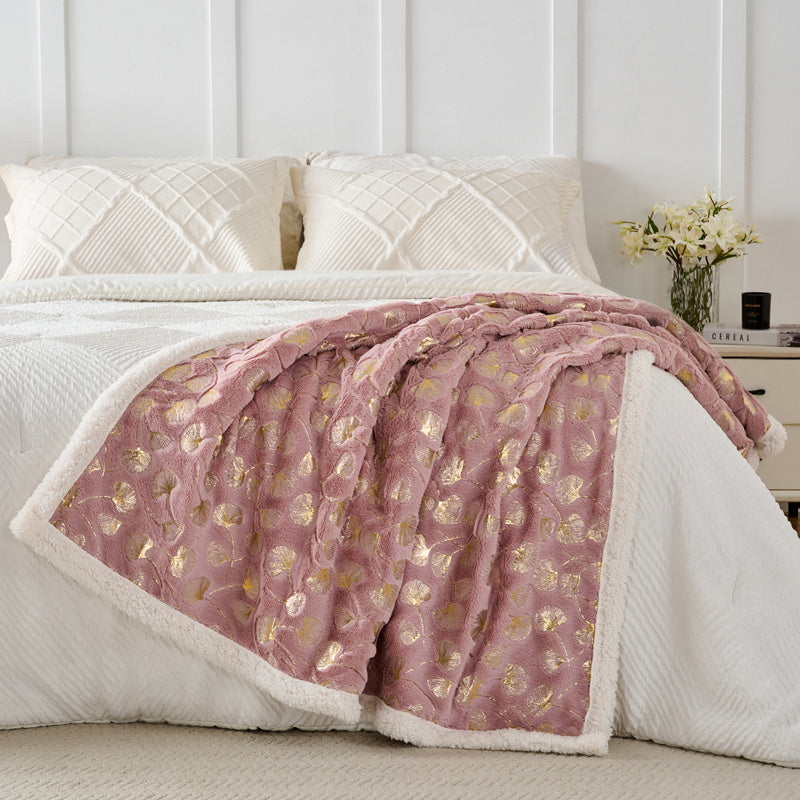 A Ginkgo Leaf Pattern Lamb Blanket, Double-Layer Thickened Small Blanket