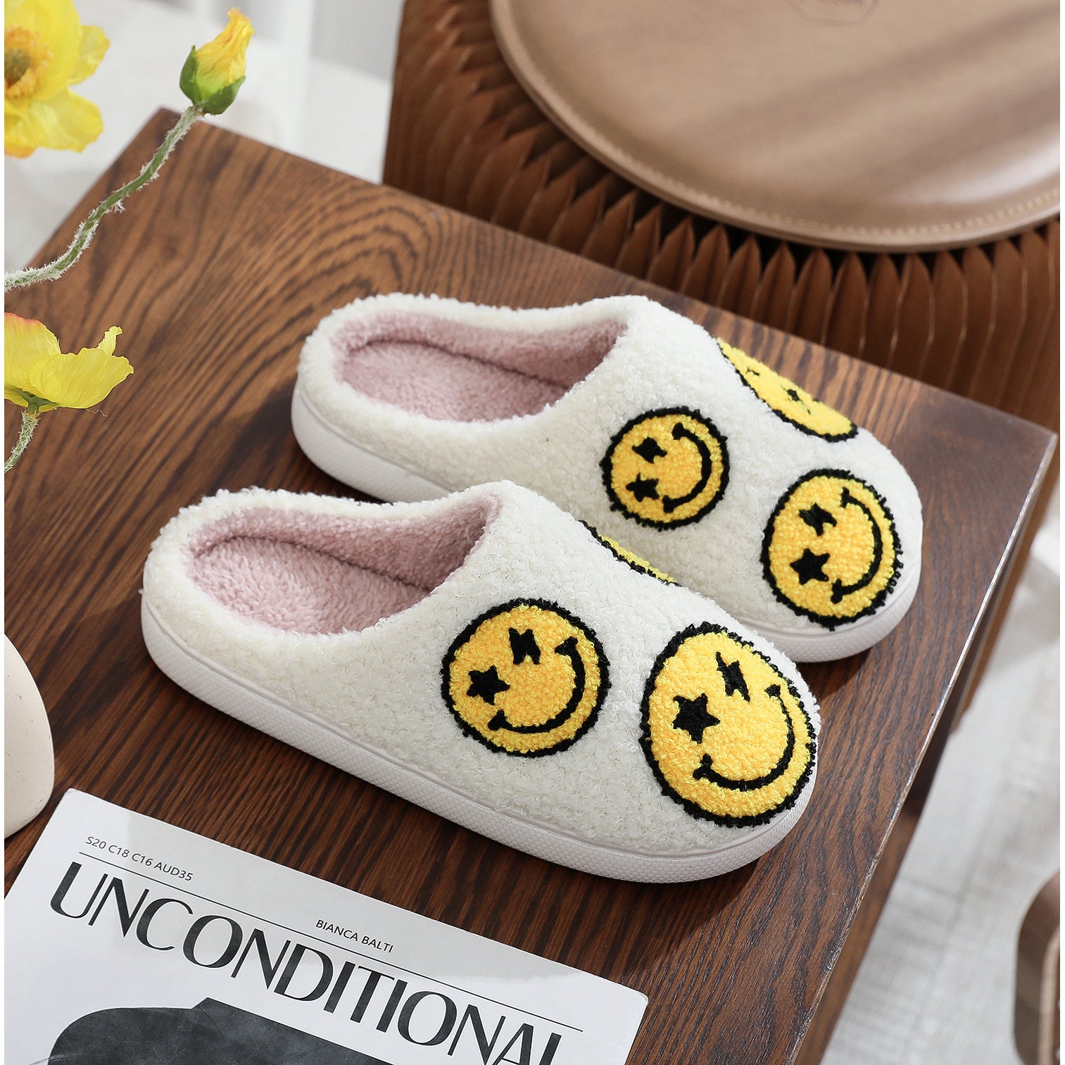 Women'S Plush Face Slippers with Expressive Eyes & Smile - Non-Slip EVA Sole, Soft Pink Heart & Face Design Indoor House Shoes, Cozy Winter Warmth, Cute Gift Box Included for Home, Parties & for family - All-Season Comfortable Slip-Ons (Hand Washabl