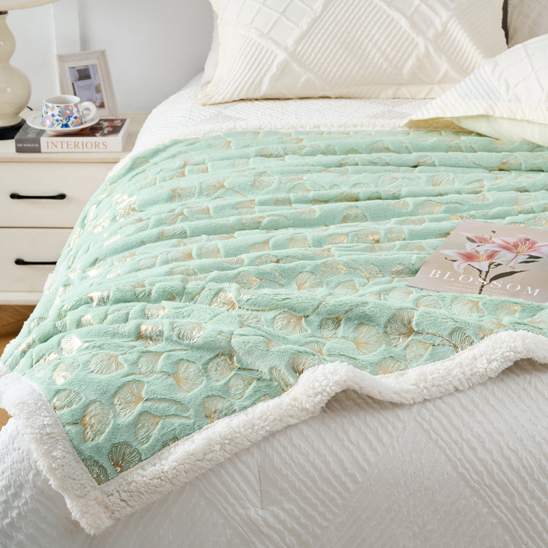 A Ginkgo Leaf Pattern Lamb Blanket, Double-Layer Thickened Small Blanket