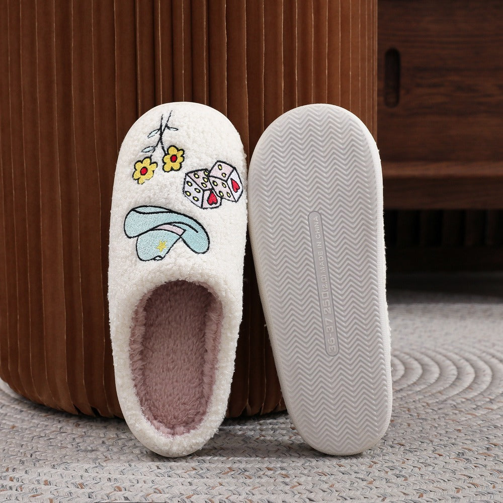 A Pair of Ladies Color Matching Simple Fashion Autumn and Winter Leisure New Embroidered Anti-slip Warm Slippers, Women Shoes