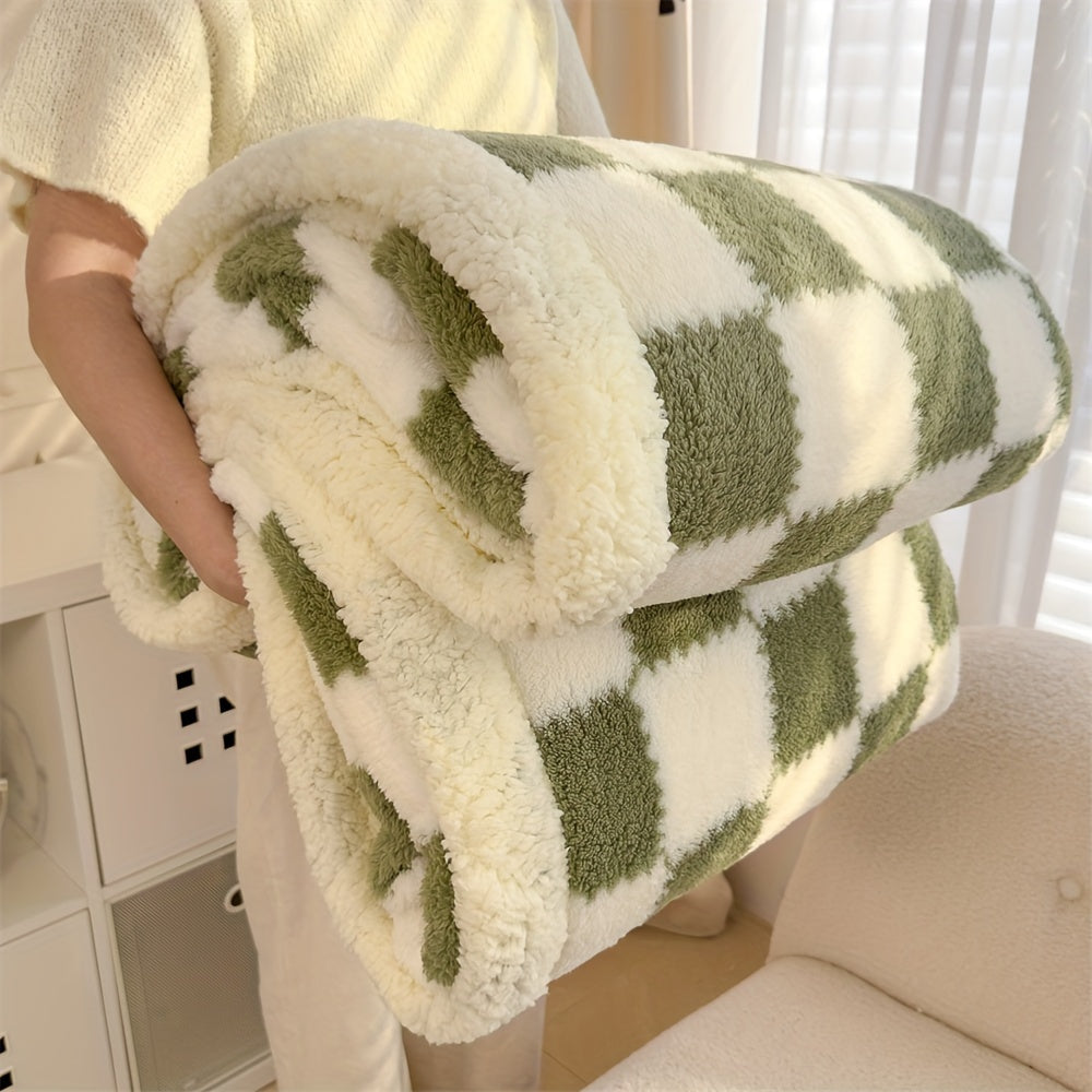 A Fresh And Stylish Double-Layer Thick AB Version Lamb Wool Blanket, Suitable for Sofas, Beds, Rooms, Living Rooms, Bedrooms, Offices, And Camping, Serving Multiple Purposes